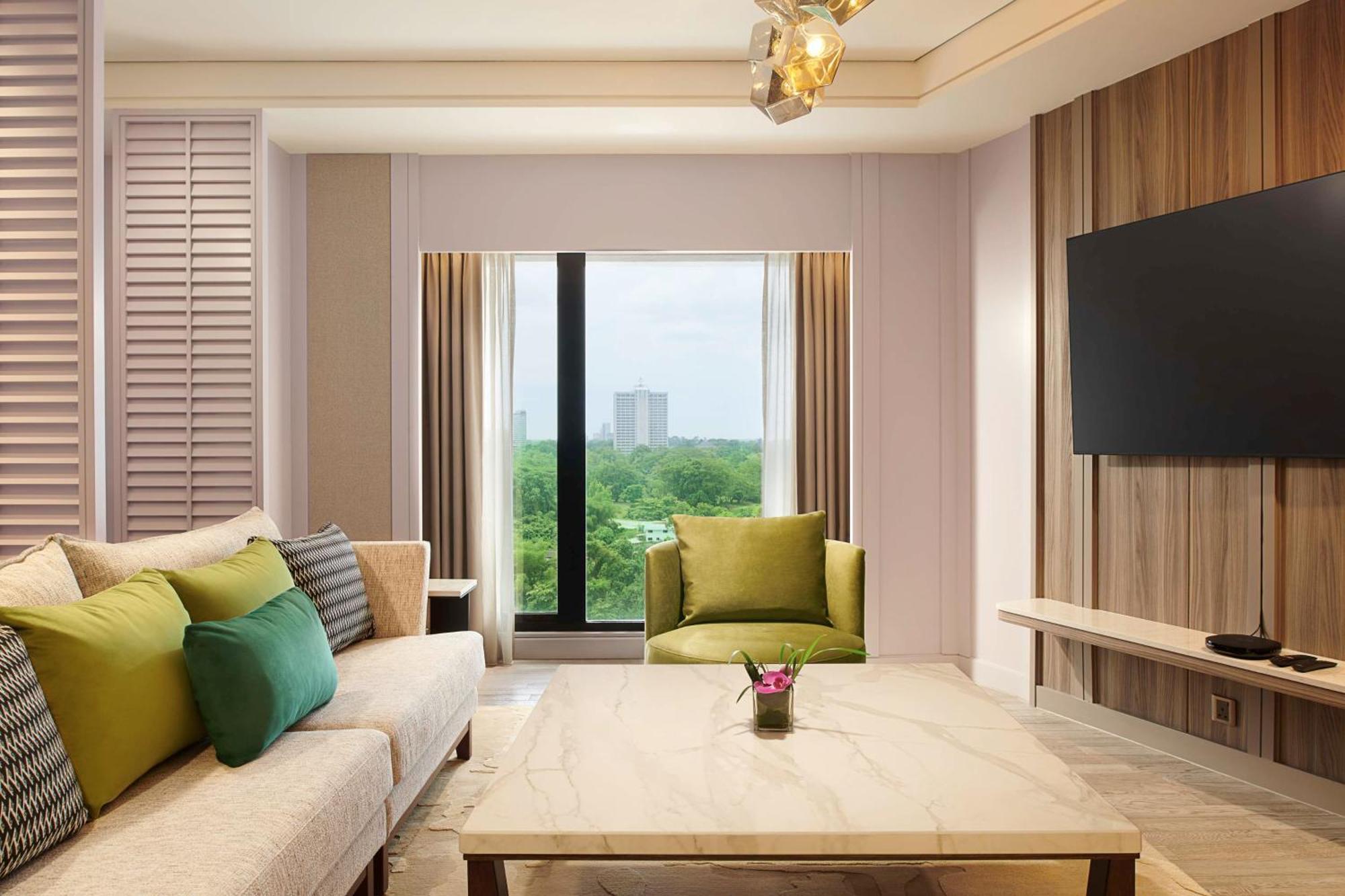 Hilton Kuching Hotel Exterior foto